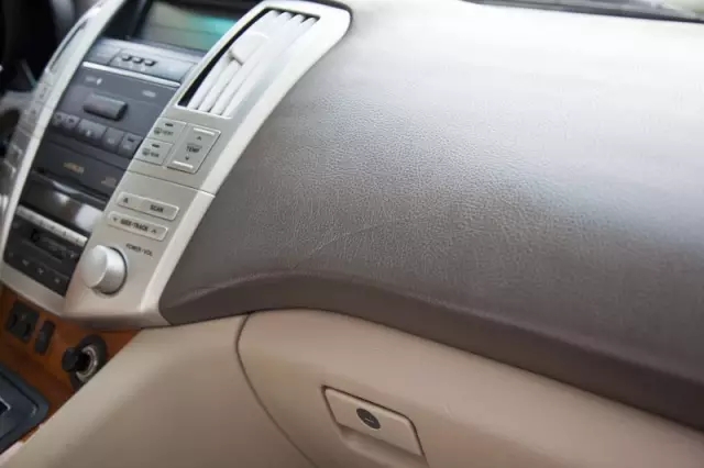 【天嬌用車學(xué)】暴曬后的汽車究竟有多毒？超乎你想象