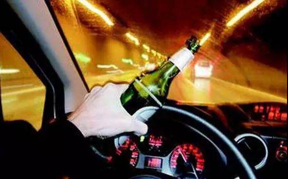 真的假的？最新交規(guī)：酒后躺車內(nèi)休息也算酒駕？